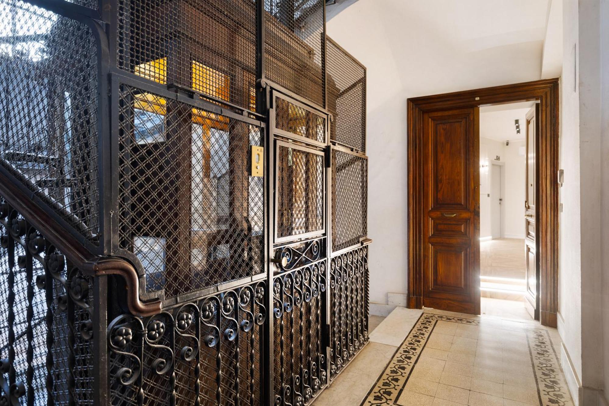 Adriana Boutique Guest House โรม ภายนอก รูปภาพ